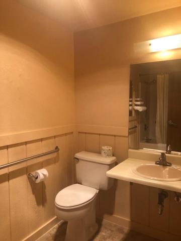 Luxury Inn Шаєнн Екстер'єр фото